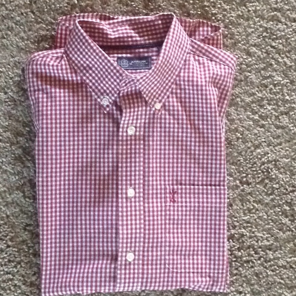 Short sleeve button down